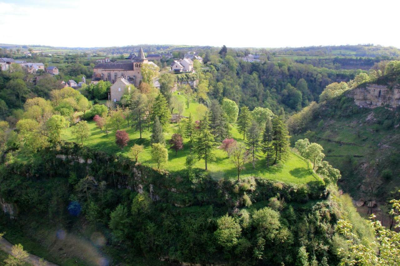 La Maisonnette En Bois *